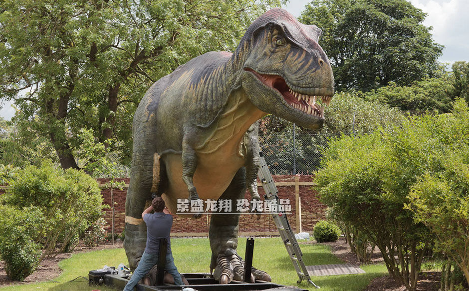 全尺寸恐龙模型